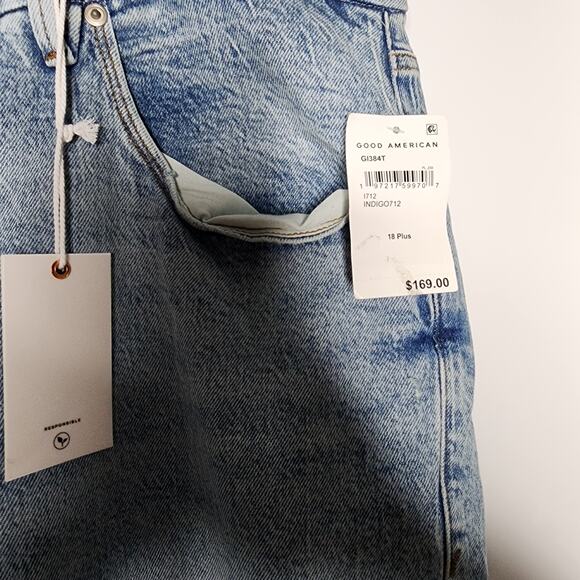 18 Plus | Good American | NWT | Good Icon Straight Jeans | MSRP $169 - Picture 3 of 5